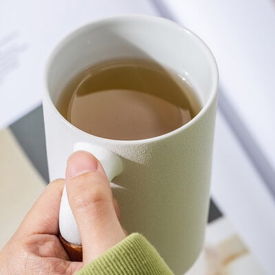 FREEMIUMS GTDW054-8 DESIGNER Ceramic Mug with Wooden Handle - 450ml
